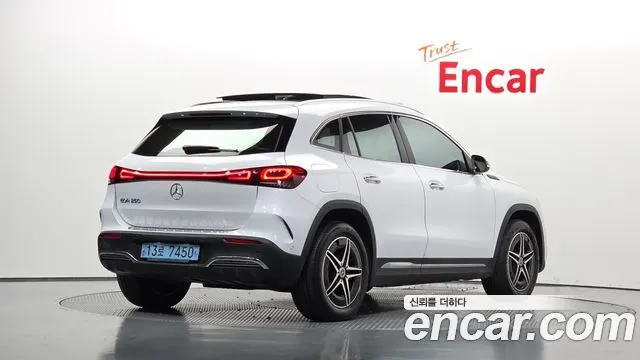 MERCEDES-BENZ EQA H243 2022