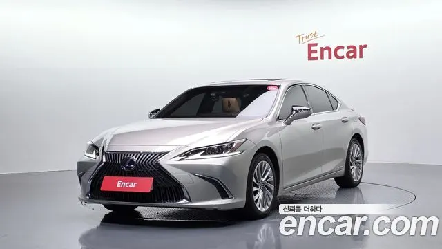 LEXUS ES300H 2019 — 34 974 км, светло-золотистый, Корея — под ключ — фото 1