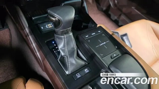 LEXUS ES300H 2019 — 34 974 км, светло-золотистый, Корея — под ключ — фото 9