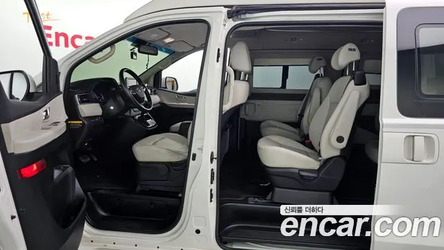 HYUNDAI GRAND STAREX 2019 — 105 017 км, белый, Корея — под ключ — фото 10