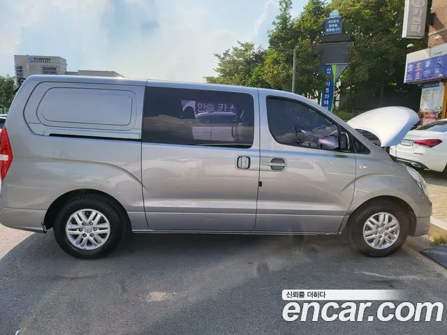 HYUNDAI GRAND STAREX 2016 — 163 654 км, серебристо-серый, Корея — под ключ — фото 3