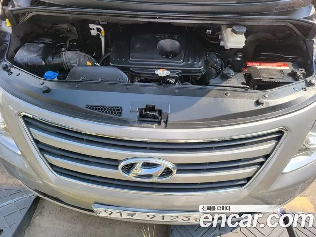 HYUNDAI GRAND STAREX 2016 — 163 654 км, серебристо-серый, Корея — под ключ — фото 6