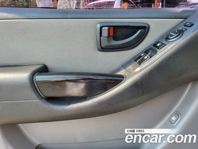 HYUNDAI GRAND STAREX 2016 — 163 654 км, серебристо-серый, Корея — под ключ — фото 10