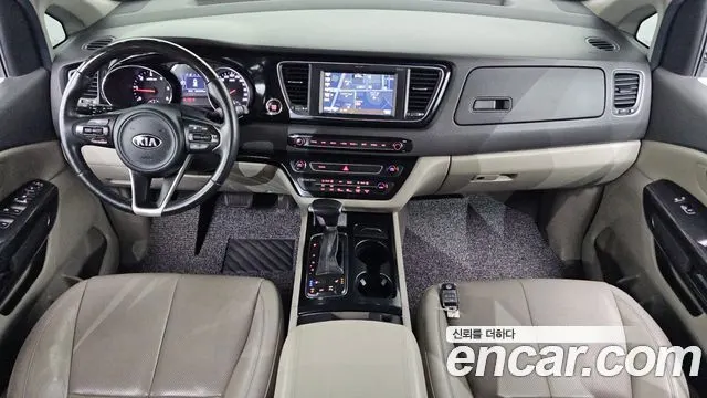 KIA CARNIVAL 2017 — 151 075 км, белый, Корея — под ключ — фото 7