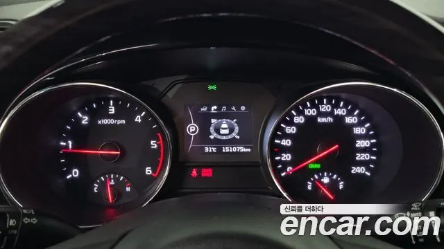KIA CARNIVAL 2017 — 151 075 км, белый, Корея — под ключ — фото 8