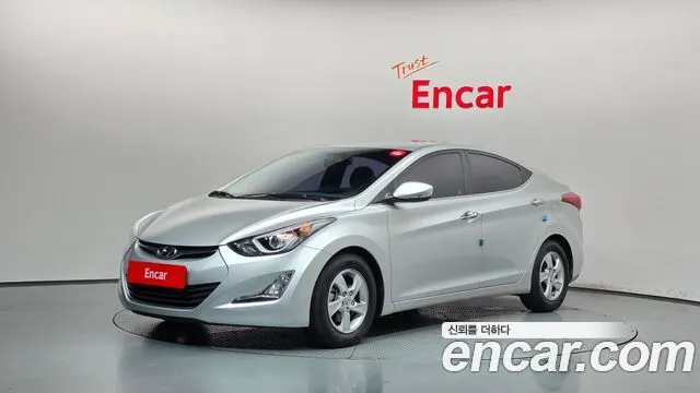 HYUNDAI AVANTE 2016 — 154 534 км, серебристый, Корея — под ключ — фото 1