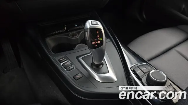 BMW 1 SERIES 2016 — 103 958 км, синий, Корея — под ключ — фото 9