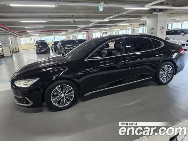 HYUNDAI GRANDEUR HYBRID 2019 — 103 000 км, чёрный, Корея — под ключ — фото 1