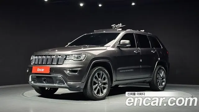 JEEP GRAND CHEROKEE — из Кореи под ключ