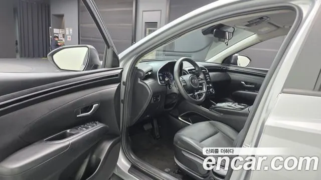 HYUNDAI TUCSON 2022 — 93 633 км, серебристо-серый, Корея — под ключ — фото 10