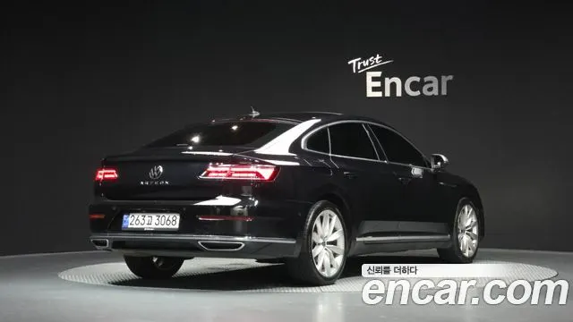 VOLKSWAGEN ARTEON 2023 — 80 329 км, чёрный, Корея — под ключ — фото 2