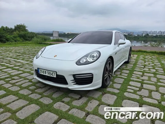 PORSCHE PANAMERA 2015 — 129 000 км, белый, Корея — под ключ — фото 1