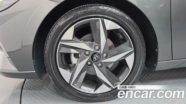 HYUNDAI AVANTE 2021 — 15 012 км, светло-золотистый, Корея — под ключ — фото 5