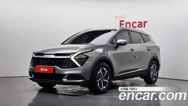 KIA SPORTAGE HYBRID 2023 — 45 219 км, серебристо-серый, Корея — под ключ — фото 1