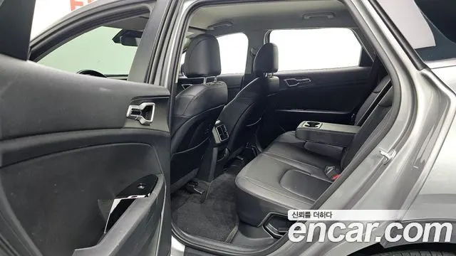 KIA SPORTAGE HYBRID 2023 — 45 219 км, серебристо-серый, Корея — под ключ — фото 11
