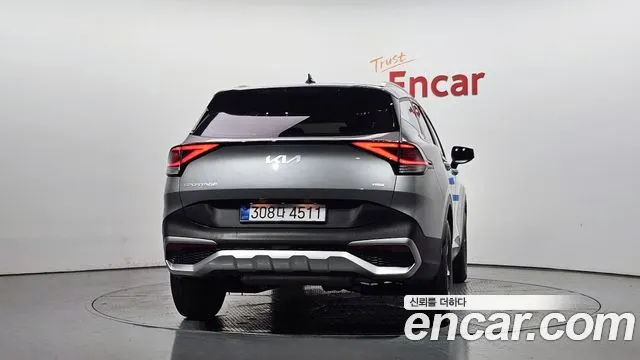 KIA SPORTAGE HYBRID 2023 — 45 219 км, серебристо-серый, Корея — под ключ — фото 4