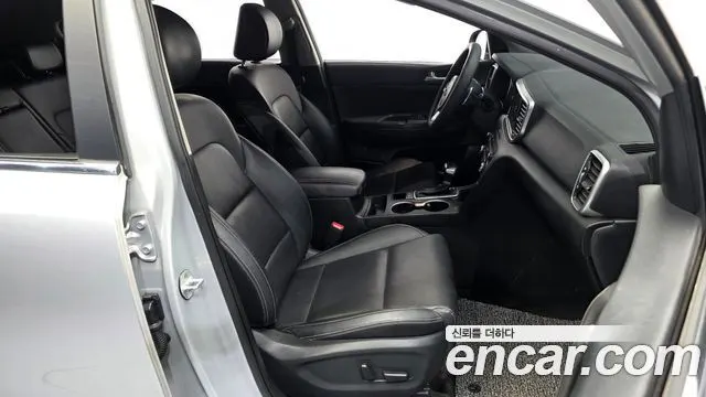 KIA SPORTAGE THE BOLD 2019 — 67 126 км, серебристый, Корея — под ключ — фото 11