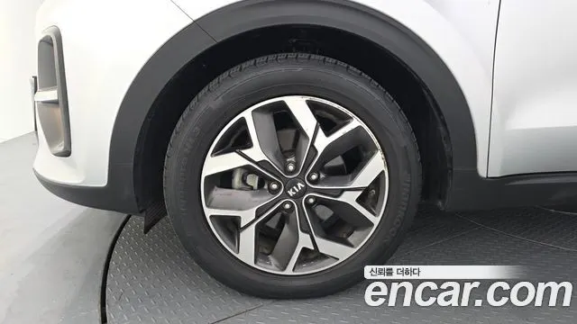 KIA SPORTAGE THE BOLD 2019 — 67 126 км, серебристый, Корея — под ключ — фото 5