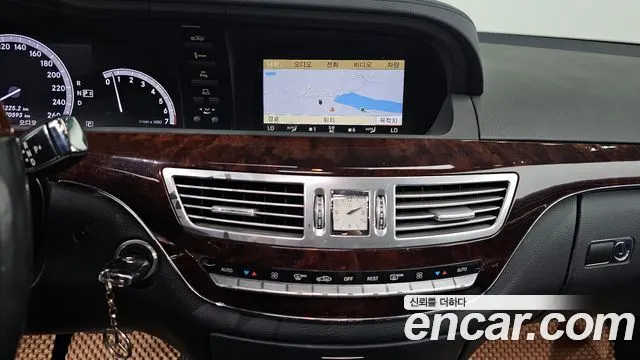 MERCEDES-BENZ S-CLASS W221 2010 — 170 593 км, серебристый, Корея — под ключ — фото 12
