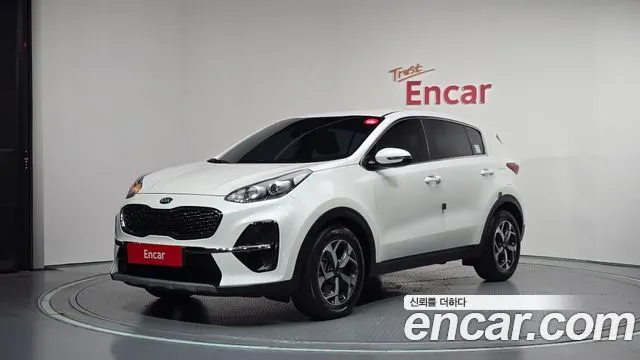 KIA SPORTAGE THE BOLD 2021 — 129 811 км, белый, Корея — под ключ — фото 1