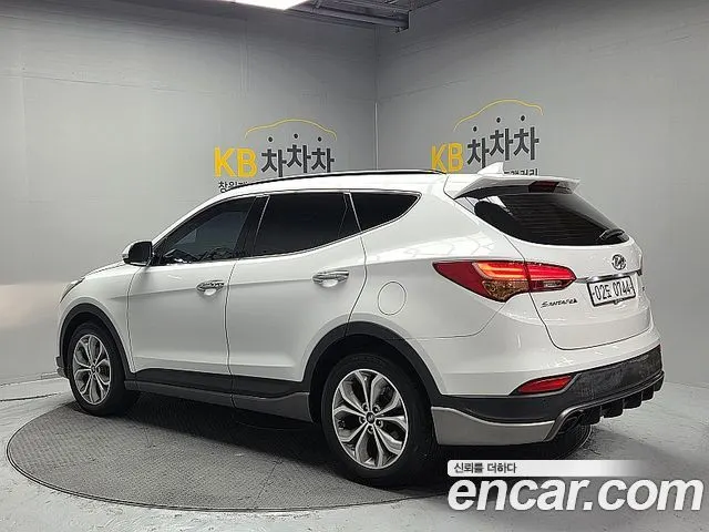 HYUNDAI SANTA FE 2015 — 240 030 км, белый, Корея — под ключ — фото 7