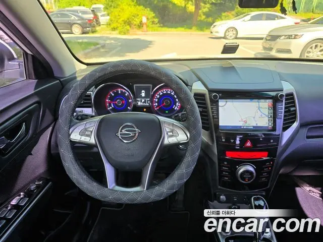 KGM TIVOLI 2016 — 220 000 км, белый-перламутр, Корея — под ключ — фото 9