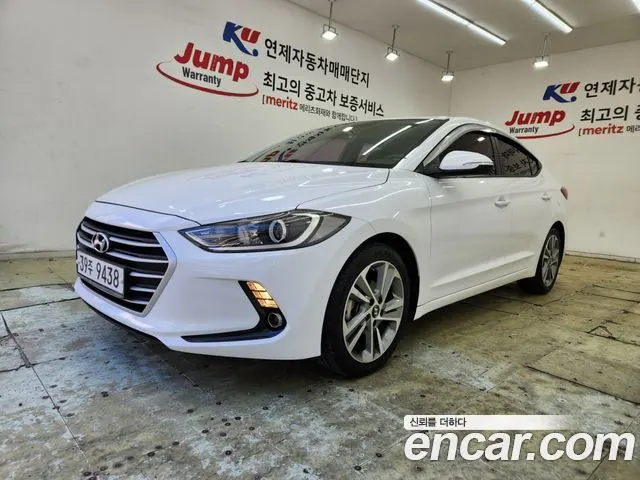 HYUNDAI AVANTE 2018 — 139 060 км, белый, Корея — под ключ — фото 11