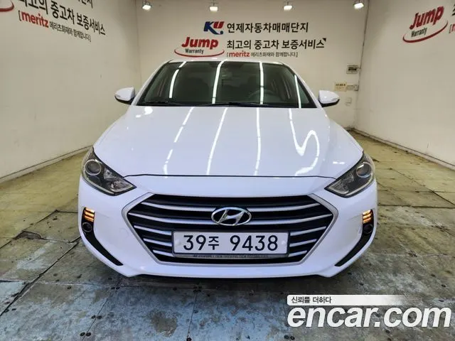 HYUNDAI AVANTE 2018 — 139 060 км, белый, Корея — под ключ — фото 6