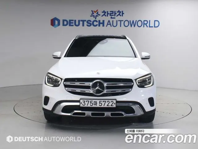 MERCEDES-BENZ GLC-CLASS X253 2020 — 124 617 км, белый, Корея — под ключ — фото 12