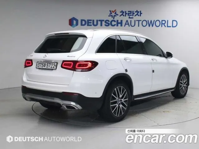 MERCEDES-BENZ GLC-CLASS X253 2020 — 124 617 км, белый, Корея — под ключ — фото 3