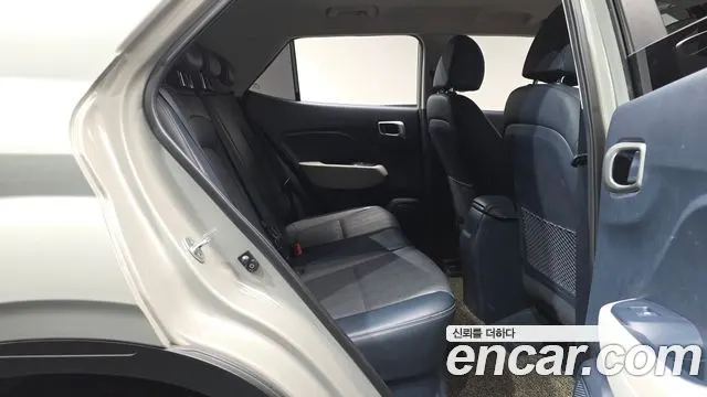 HYUNDAI VENUE 2020 — 116 525 км, светло-золотистый, Корея — под ключ — фото 11