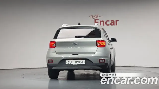 HYUNDAI VENUE 2020 — 116 525 км, светло-золотистый, Корея — под ключ — фото 4