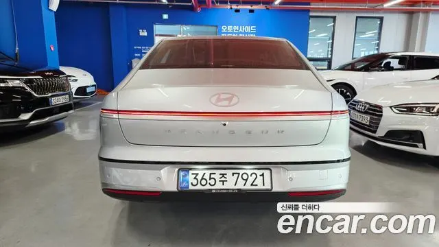 HYUNDAI GRANDEUR 2027 — 482 км, серебристо-серый, Корея — под ключ — фото 3