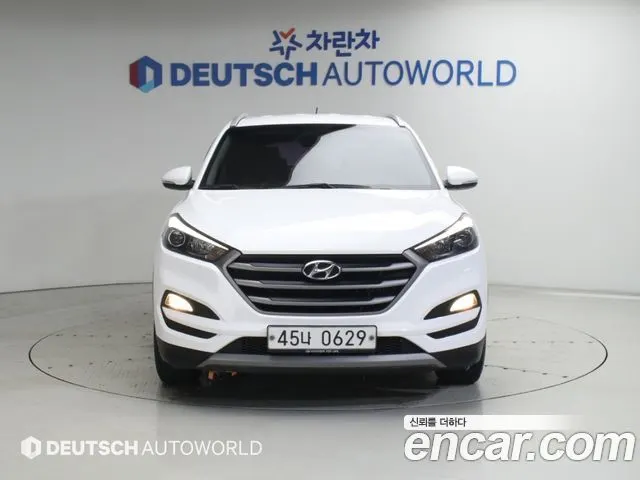 HYUNDAI TUCSON 2016 — 103 426 км, белый, Корея — под ключ — фото 12
