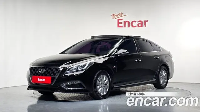 HYUNDAI SONATA HYBRID 2016 — 117 510 км, чёрный, Корея — под ключ — фото 1