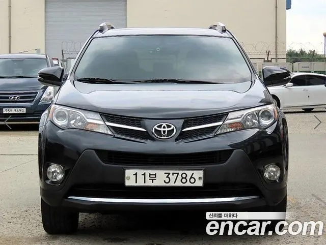 TOYOTA RAV4 2015 — 109 573 км, чёрный, Корея — под ключ — фото 1