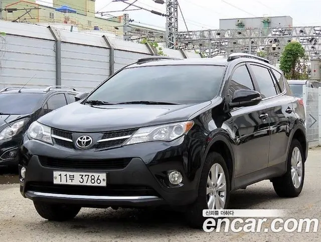 TOYOTA RAV4 2015 — 109 573 км, чёрный, Корея — под ключ — фото 2