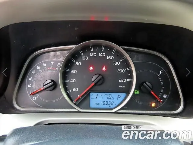 TOYOTA RAV4 2015 — 109 573 км, чёрный, Корея — под ключ — фото 9
