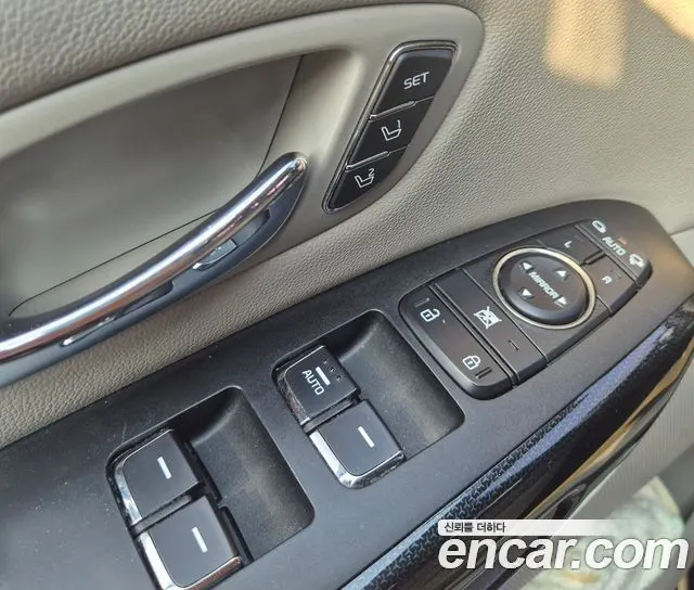 KIA CARNIVAL 2017 — 115 000 км, чёрный, Корея — под ключ — фото 7