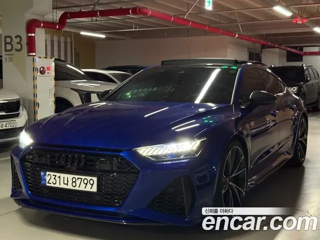 AUDI RS7 2023