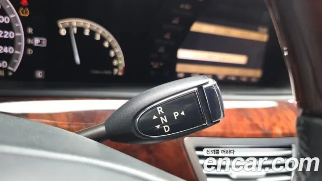 MERCEDES-BENZ S-CLASS W221 2008 — 205 131 км, серебристый, Корея — под ключ — фото 9