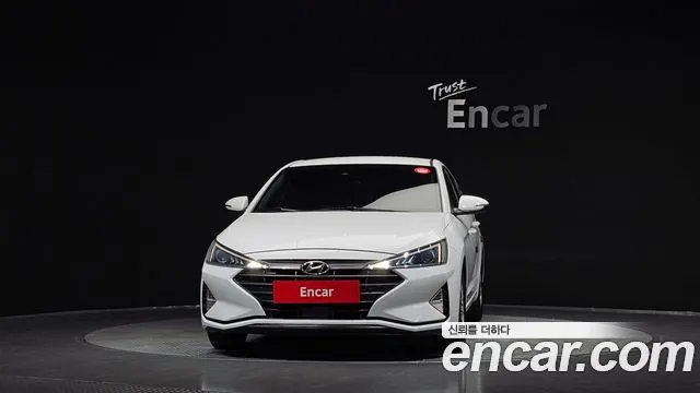 HYUNDAI AVANTE 2019 — 155 225 км, белый, Корея — под ключ — фото 4