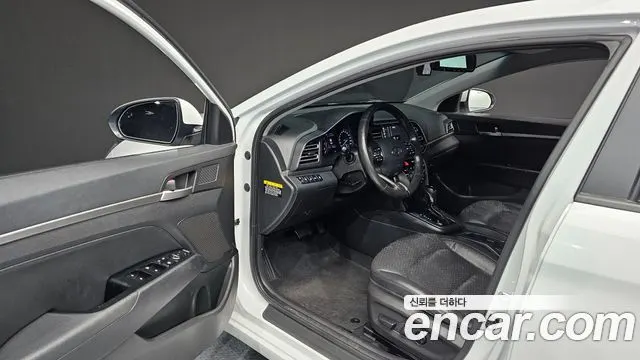HYUNDAI AVANTE 2019 — 155 225 км, белый, Корея — под ключ — фото 10
