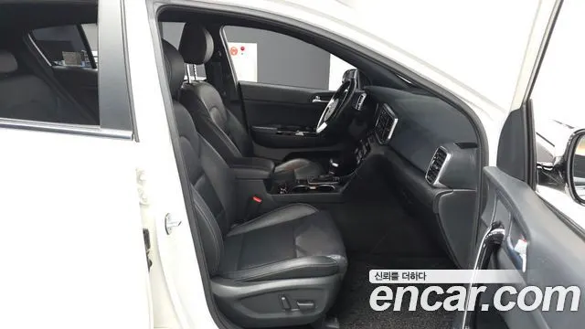 KIA SPORTAGE THE BOLD 2019 — 127 773 км, белый, Корея — под ключ — фото 11