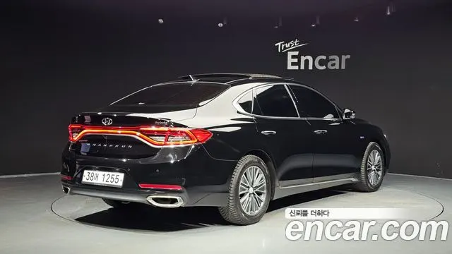 HYUNDAI GRANDEUR HYBRID 2018 — 150 584 км, чёрный, Корея — под ключ — фото 2