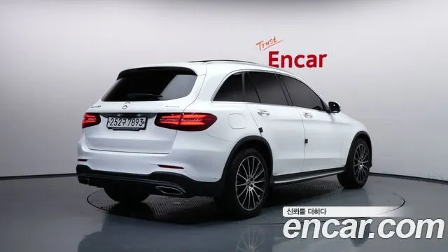 MERCEDES-BENZ GLC-CLASS X253 2019 — 84 368 км, белый, Корея — под ключ — фото 2