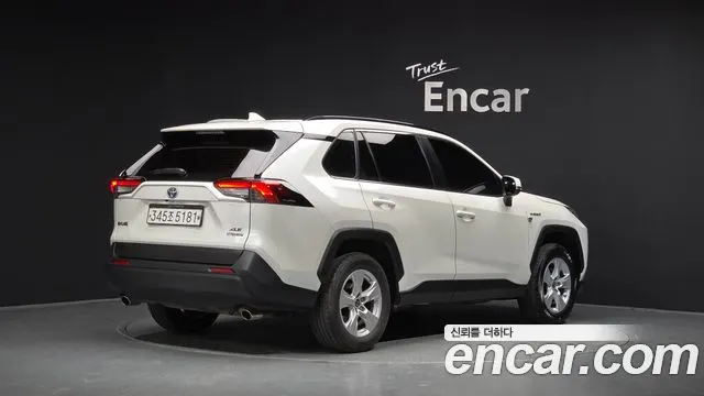 TOYOTA RAV4 2019 — 84 423 км, белый, Корея — под ключ — фото 2