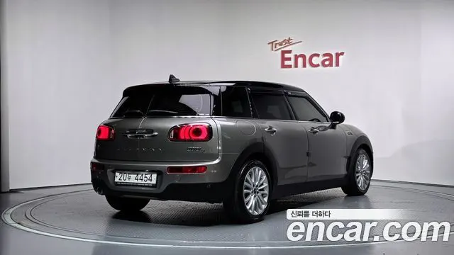 MINI COOPER D CLUBMAN 2019 — 50 554 км, серый, Корея — под ключ — фото 2
