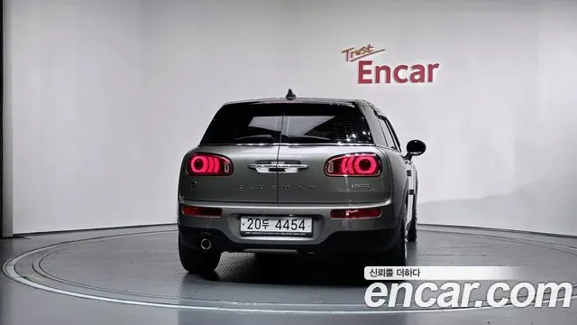MINI COOPER D CLUBMAN 2019 — 50 554 км, серый, Корея — под ключ — фото 4