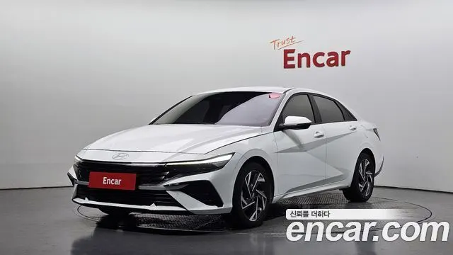 HYUNDAI AVANTE HYBRID 2024